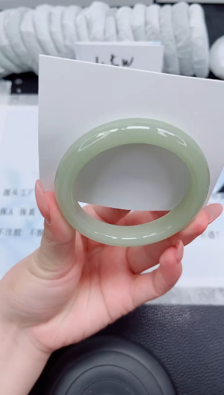 石英质玉手镯未镶嵌101-56.3