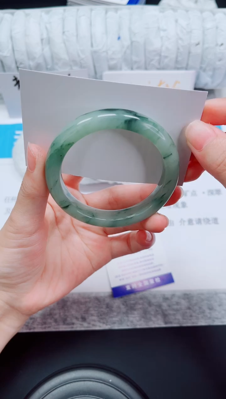 石英质玉手镯未镶嵌60-54