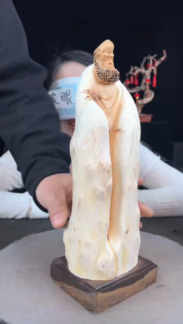 【闪购商品】柏木（崖柏）其他手工摆件,先抢先得!