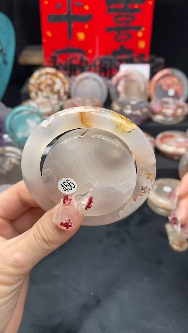 【闪购商品】石英质玉手镯（圆镯）未镶嵌52