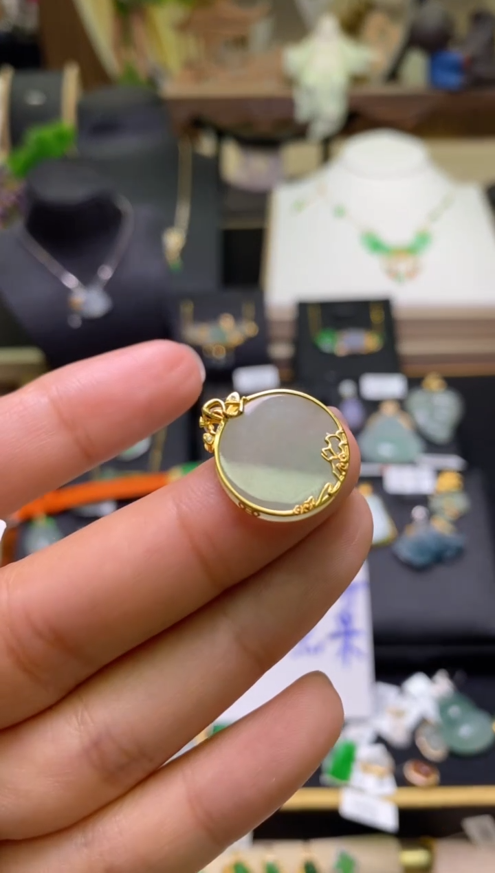 【闪购商品】翡翠颈饰18K金镶嵌净货16127