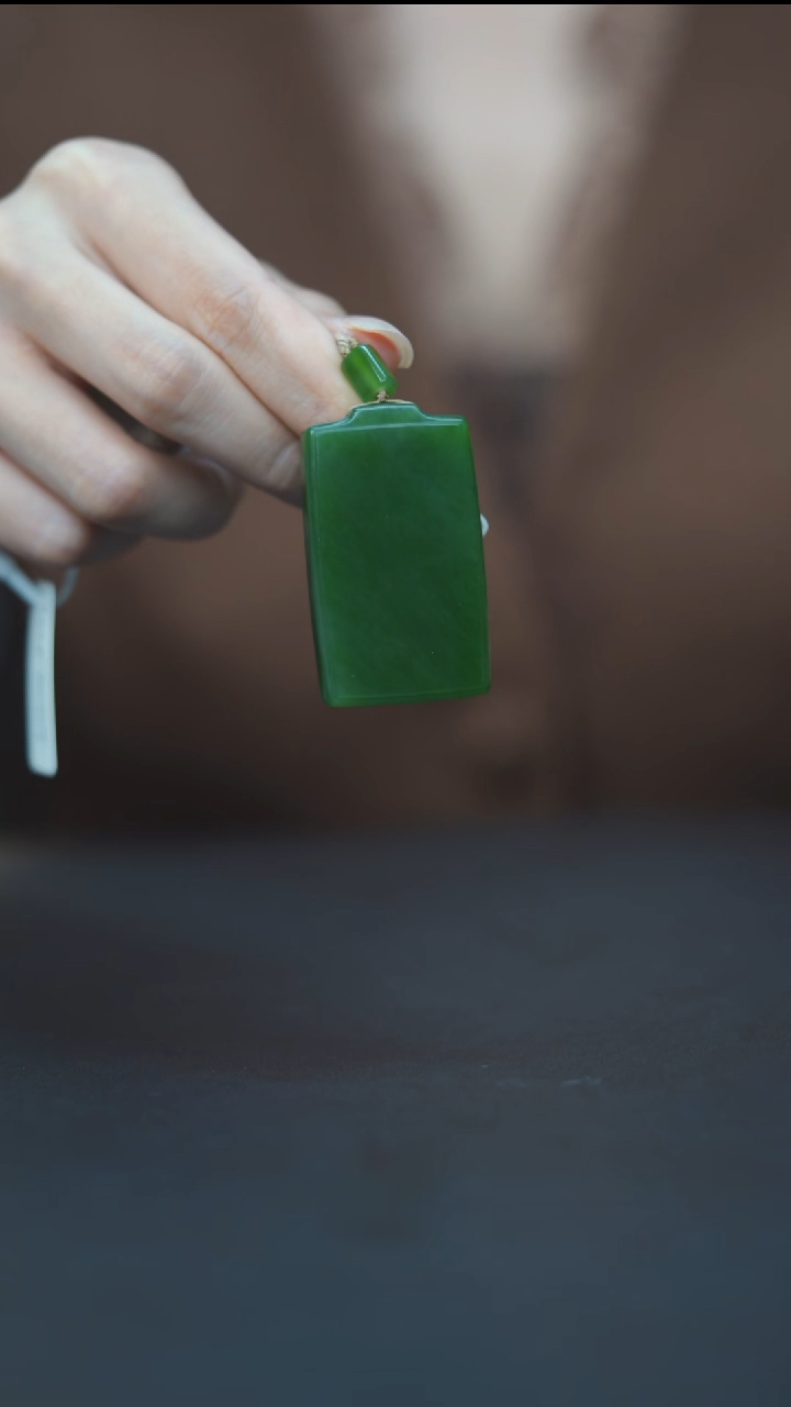 颈饰未镶嵌和田玉花**哦HF70019碧玉无事牌挂坠