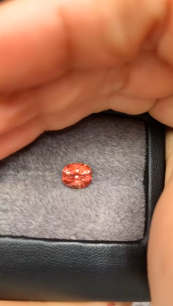 【闪购商品】定制尖晶石裸石未镶嵌枕型 橙色调 2.45ct