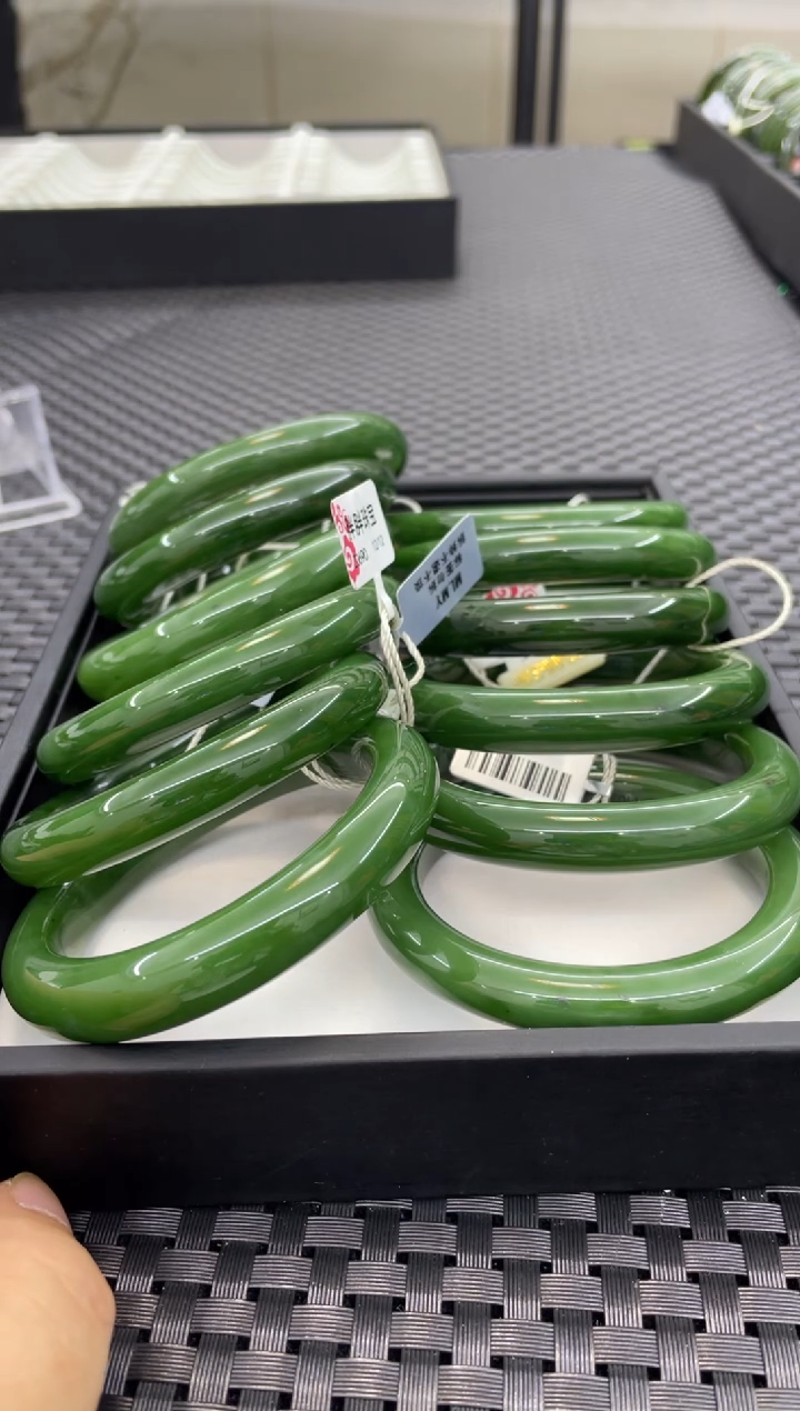 未镶嵌手镯和田玉ԅ****)59（多样性发一件）Z690