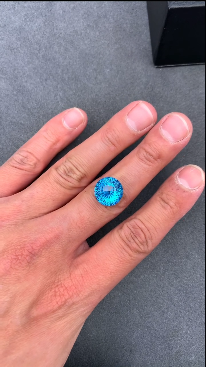 【闪购商品】托帕石裸石未镶嵌11.46克拉