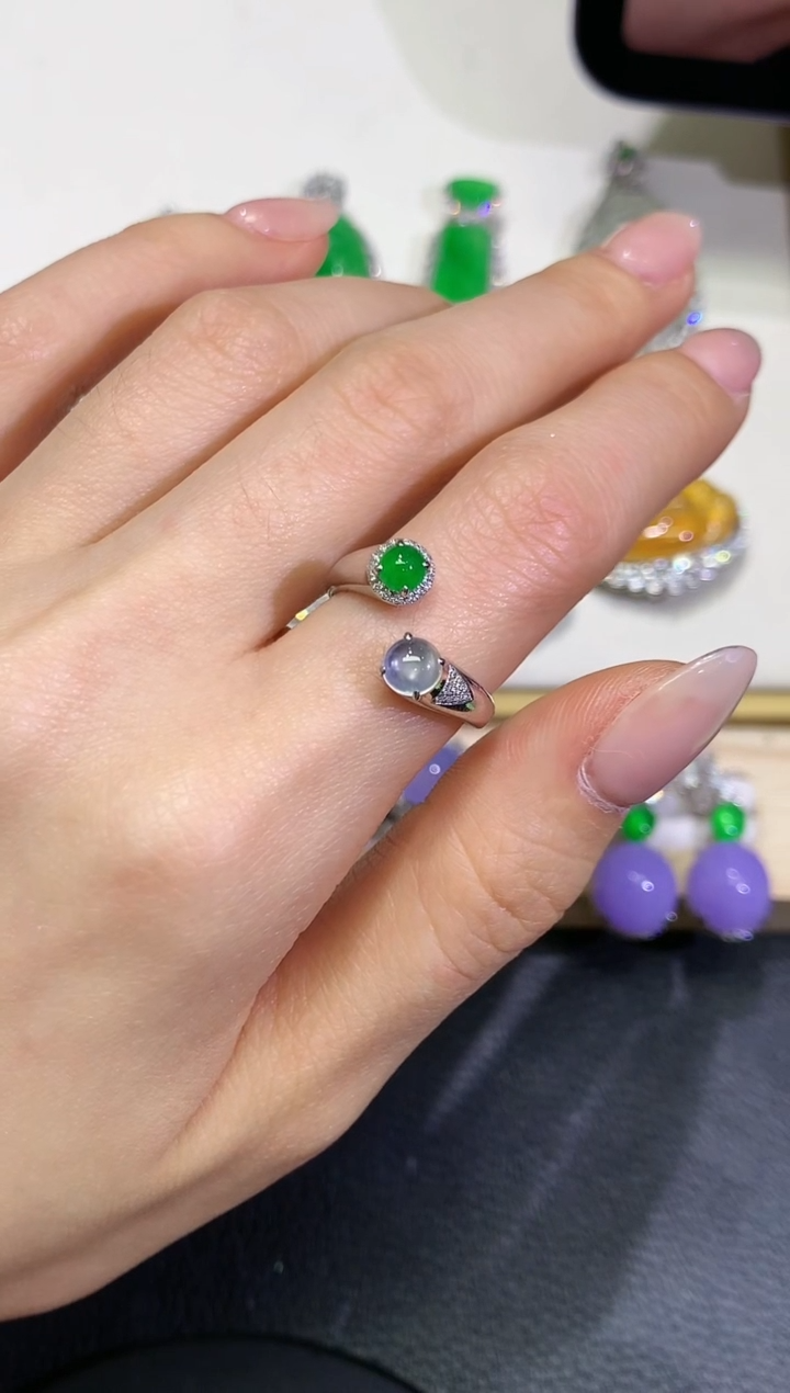 【闪购商品】翡翠颈饰18K金镶嵌团购55