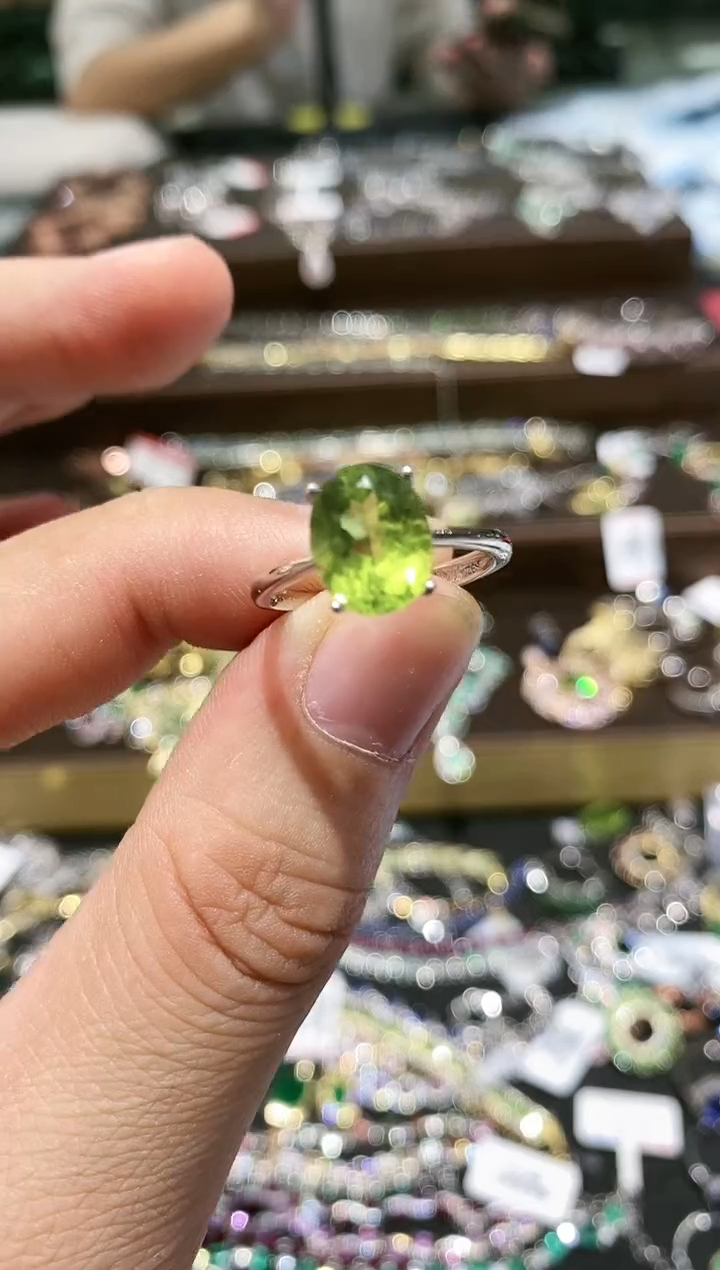 【闪购商品】橄榄石戒指银S925镶嵌戒指