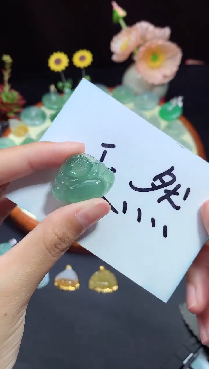 【闪购商品】翡翠颈饰未镶嵌佛公