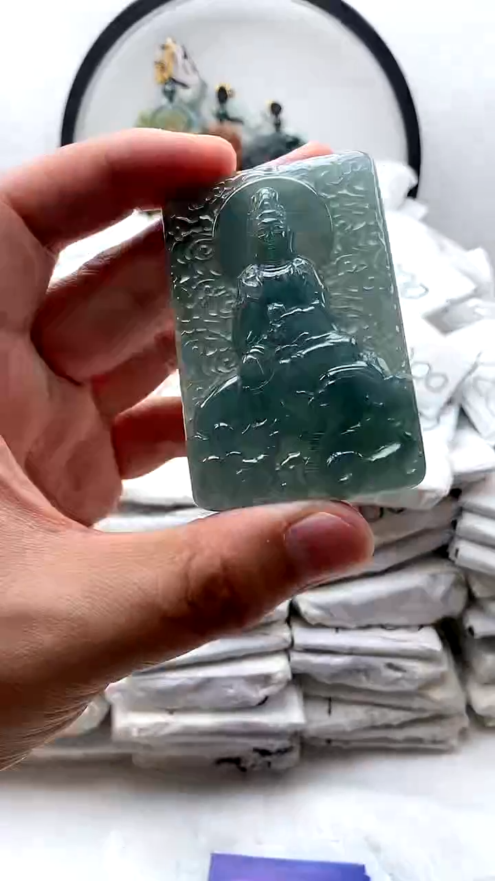 【闪购商品】翡翠颈饰未镶嵌普贤