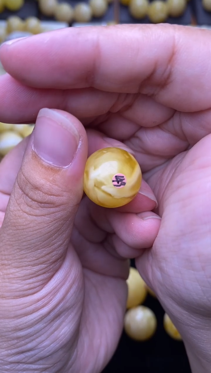 裸石琥珀未镶嵌大小姐珠宝严选121