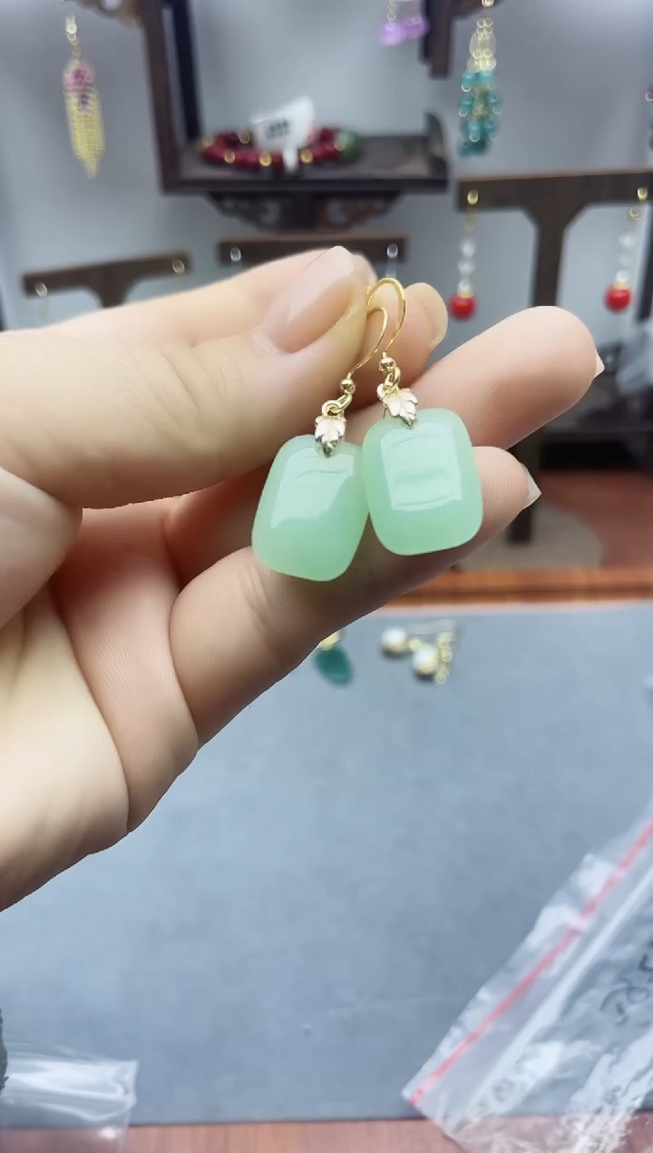 银S925镶嵌和田玉耳饰244000