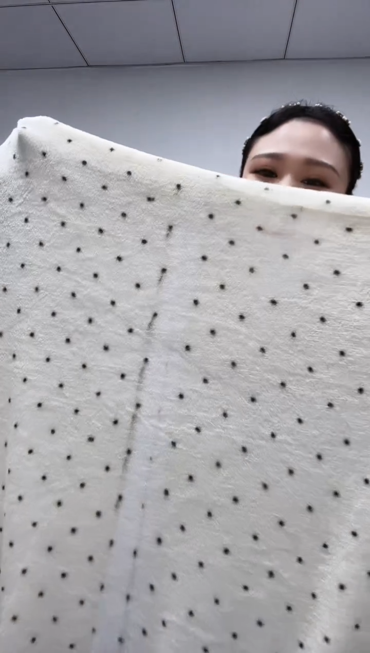 法兰绒2X2.5材质面料尺寸以主播介绍为准瑕疵