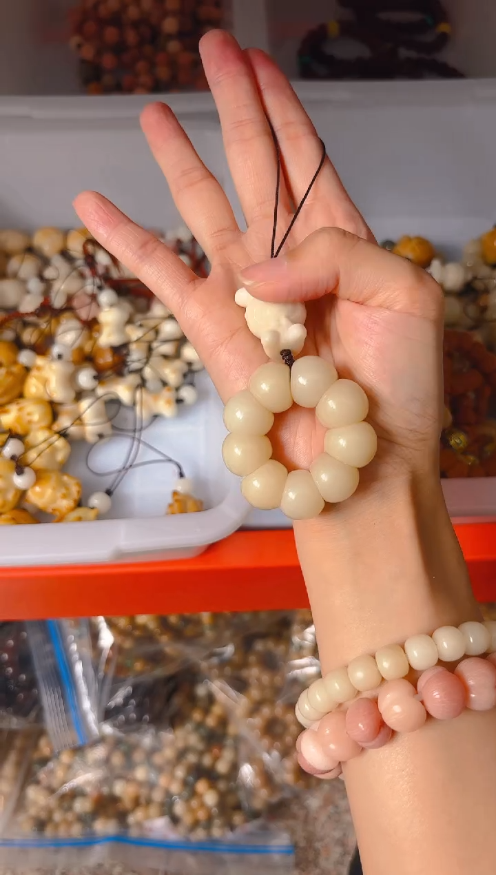 吊坠菩提根/象牙果荔枝栋手捻 美丽的 挂件