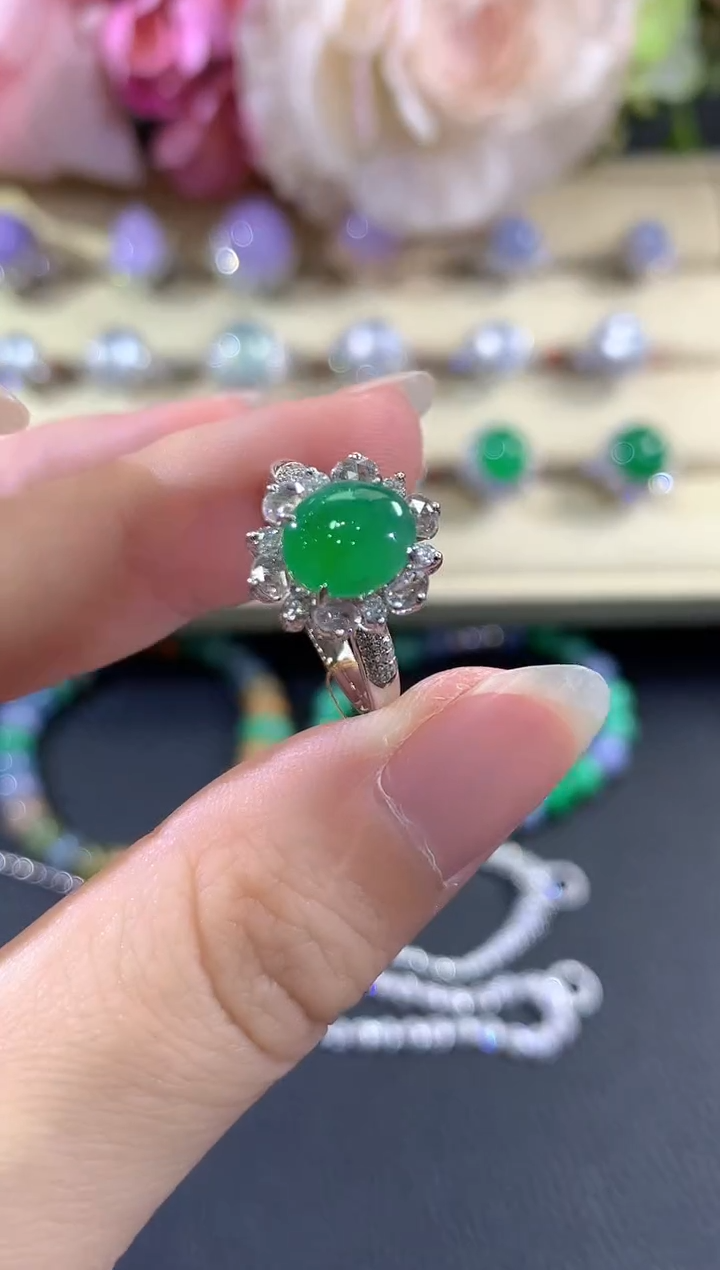 18K金镶嵌戒指翡翠b206     