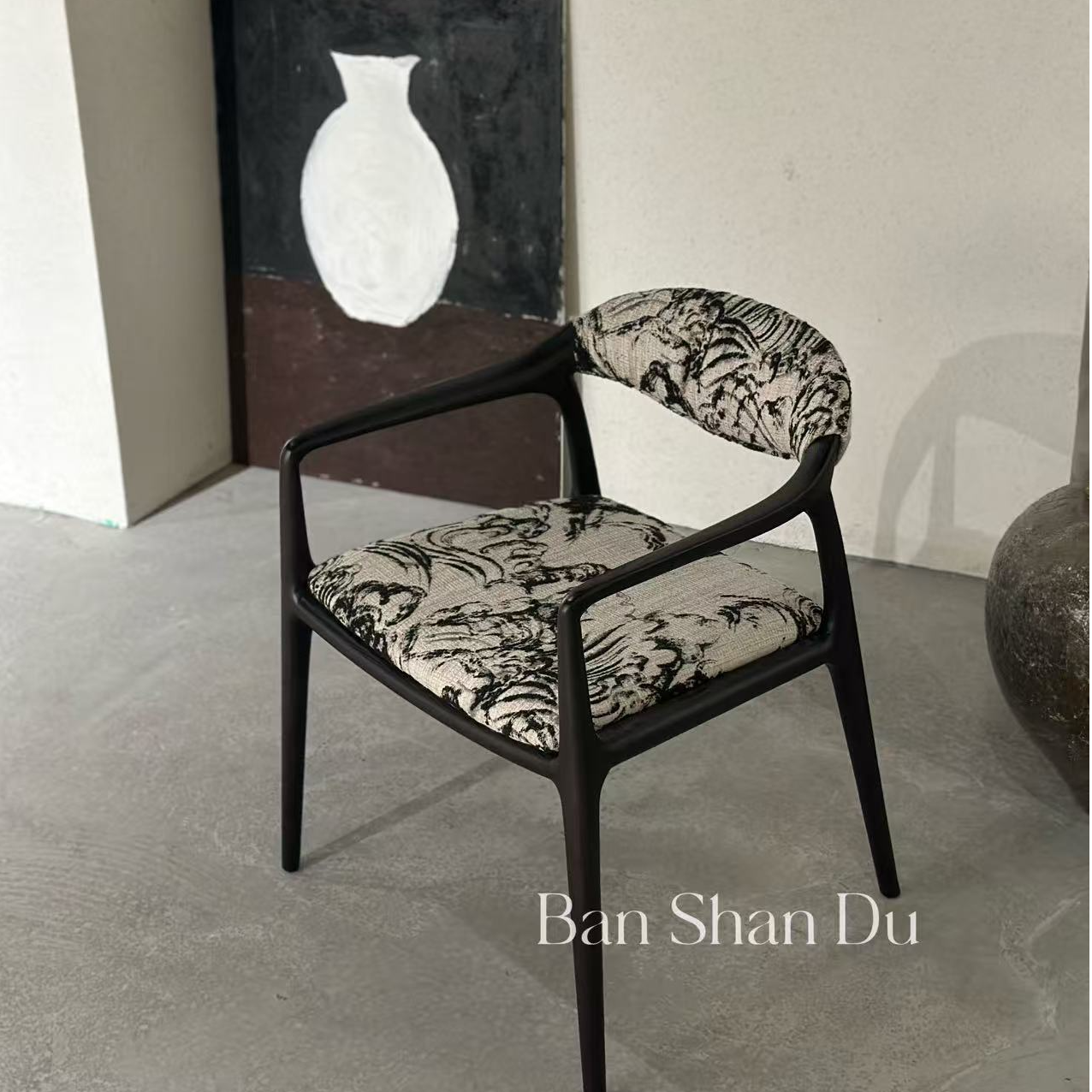 北欧现代奶油风单人餐椅简约设计客厅卧室侘寂风休闲餐椅