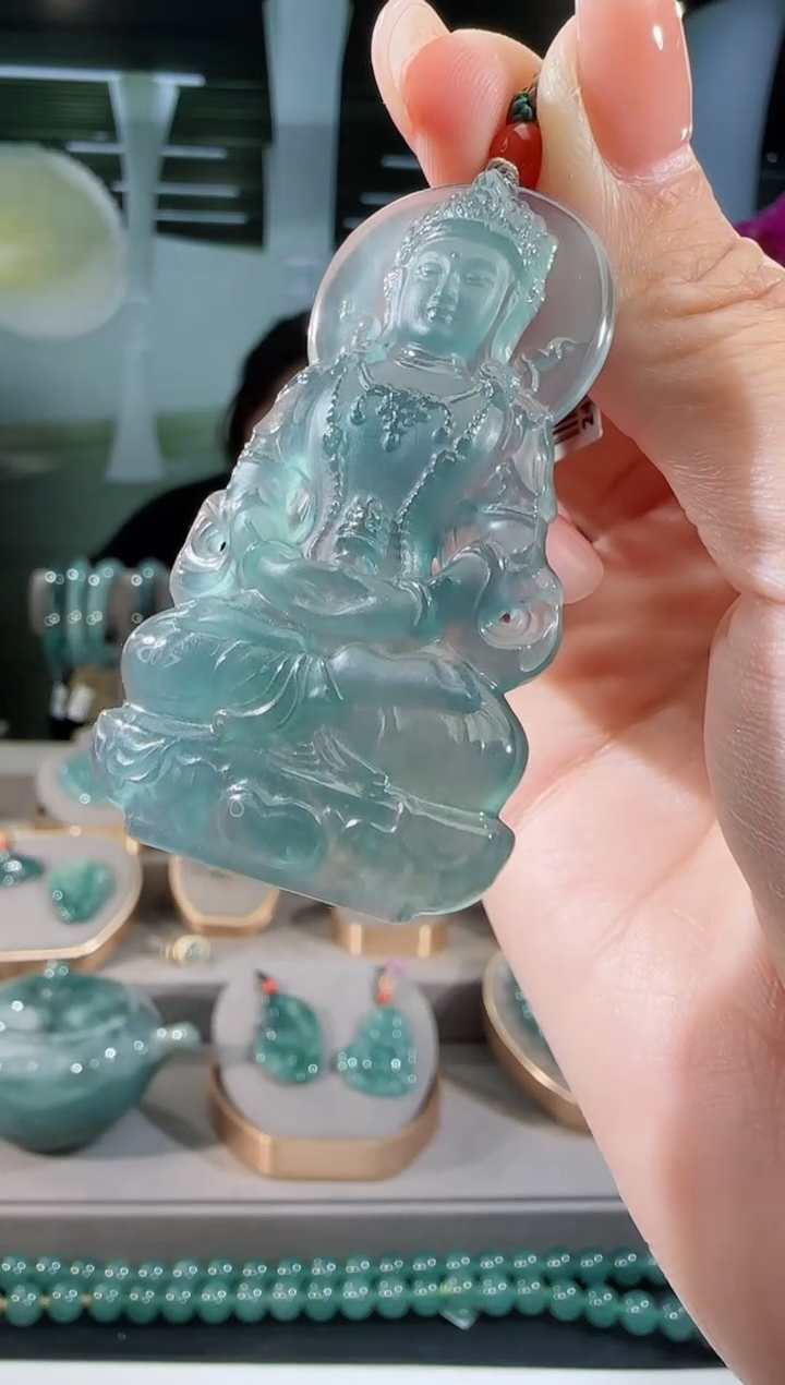 【闪购商品】翡翠吊坠(不含链)未镶嵌度母