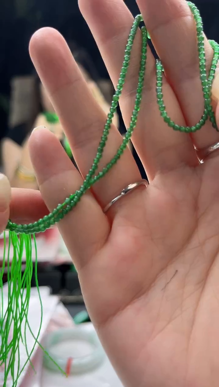 翡翠手镯未镶嵌年*1052915238多样性发一