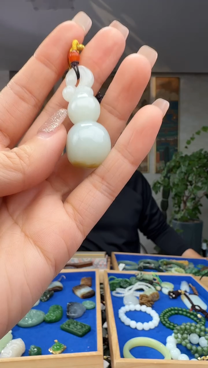 颈饰未镶嵌和田玉拍一发一