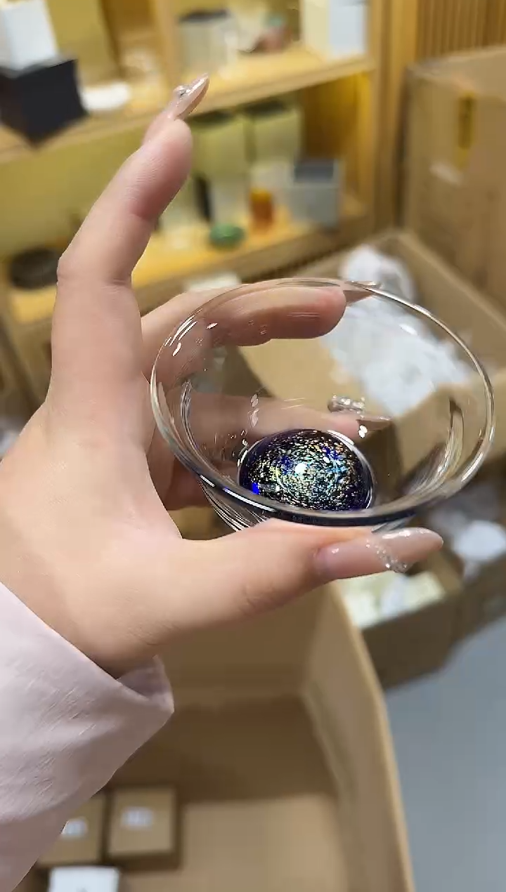 斑斓压手杯     