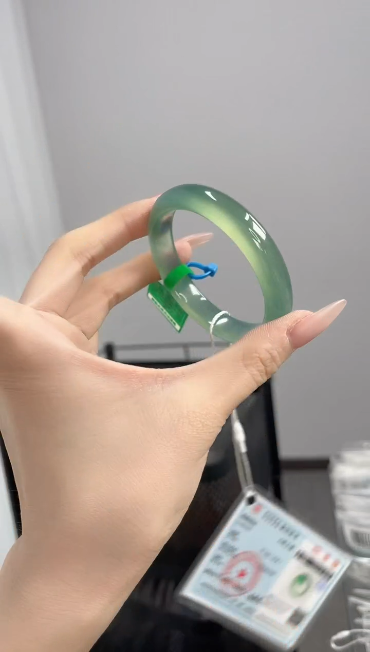 【闪购商品】玛瑙/玉髓手镯未镶嵌53-54圈口