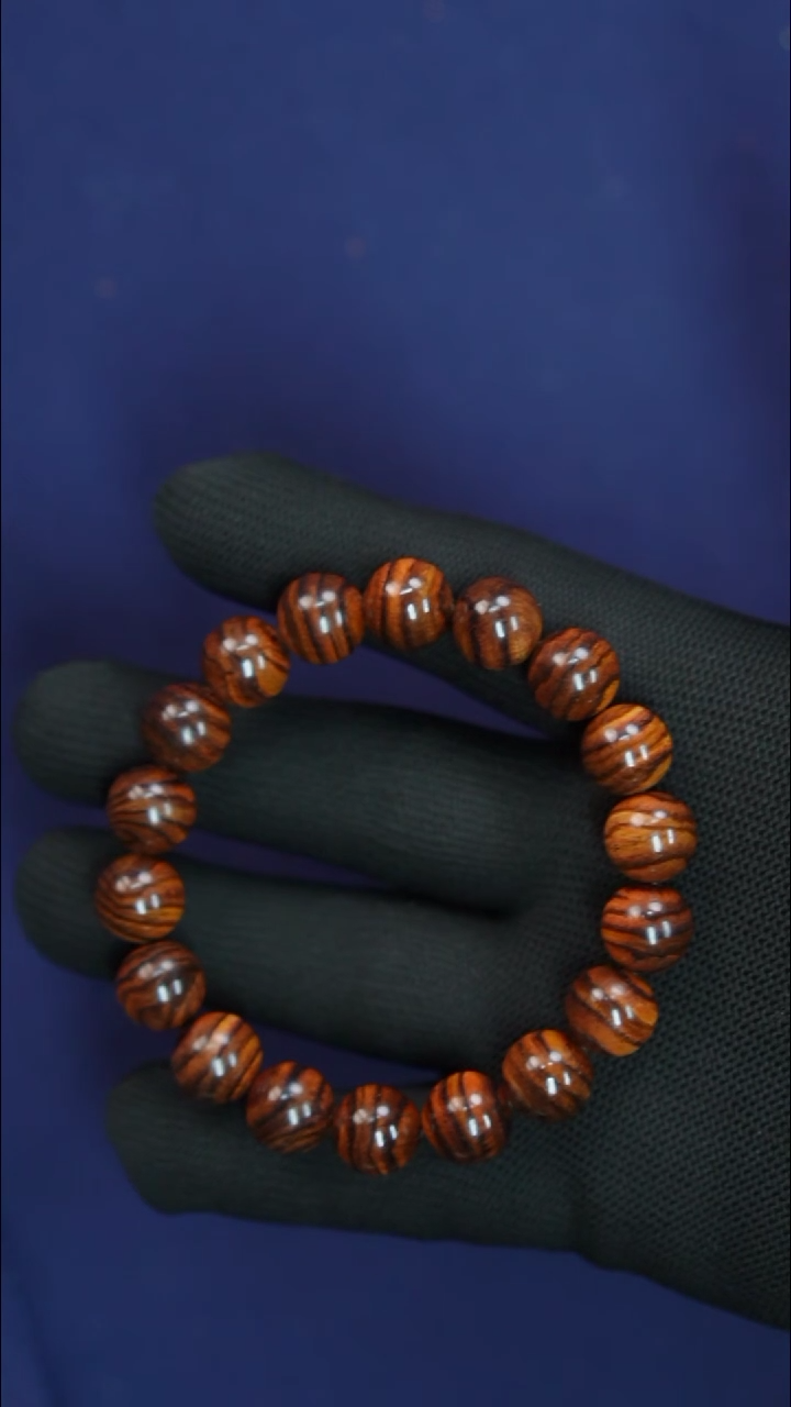 黄花梨/降香黄檀海南黄花梨尖峰岭虎皮纹1.2单圈手串（68.8）