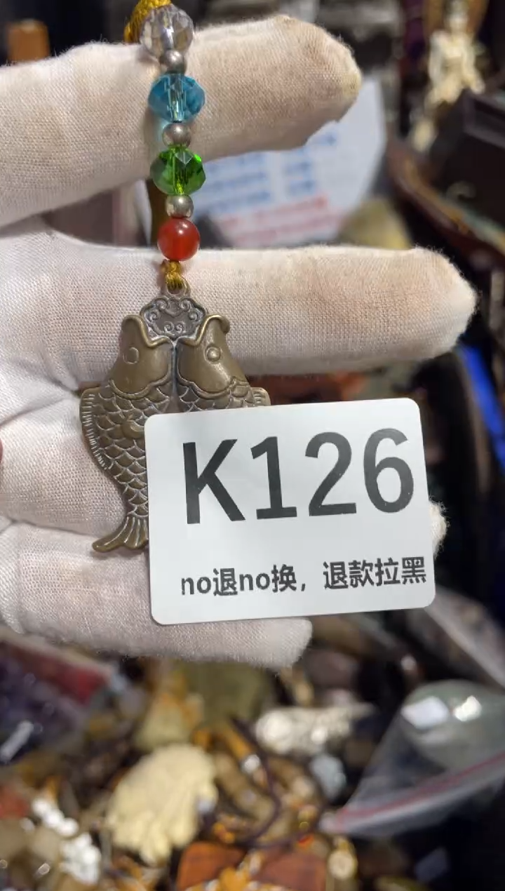 瓷片无**爱表姐直播所见所得