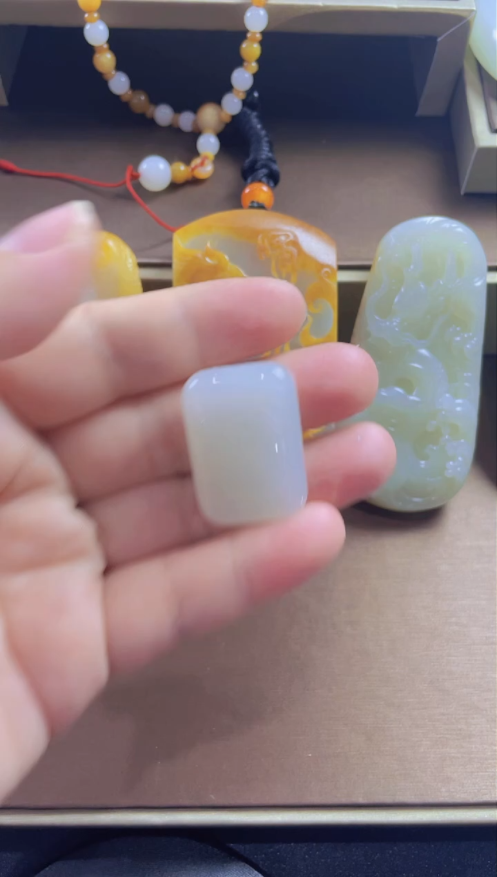 【闪购商品】和田玉吊坠(不含链)未镶嵌和田玉 无事牌