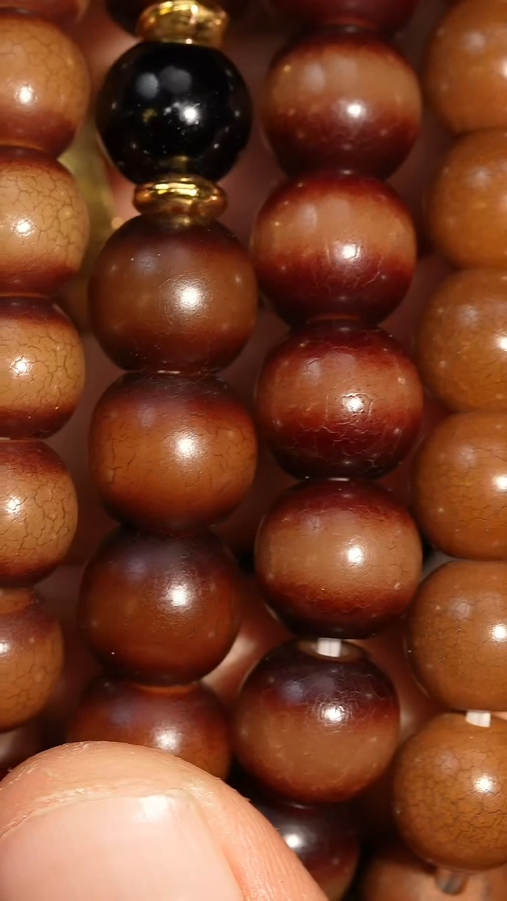 冲赛康胡子哥，藏传念珠185