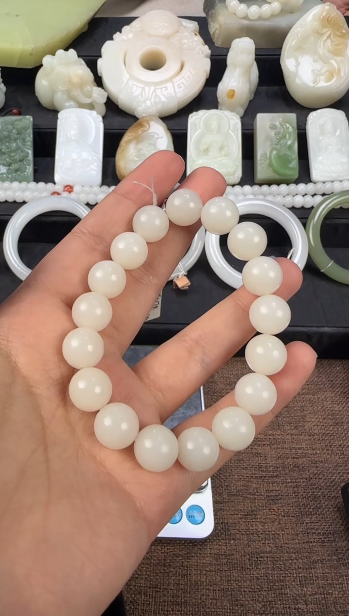 未镶嵌手串和田玉北*手串