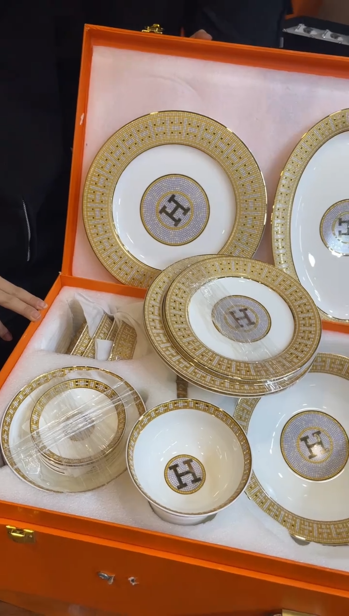 杯鸿辉家品牌瓷器，京东包邮！