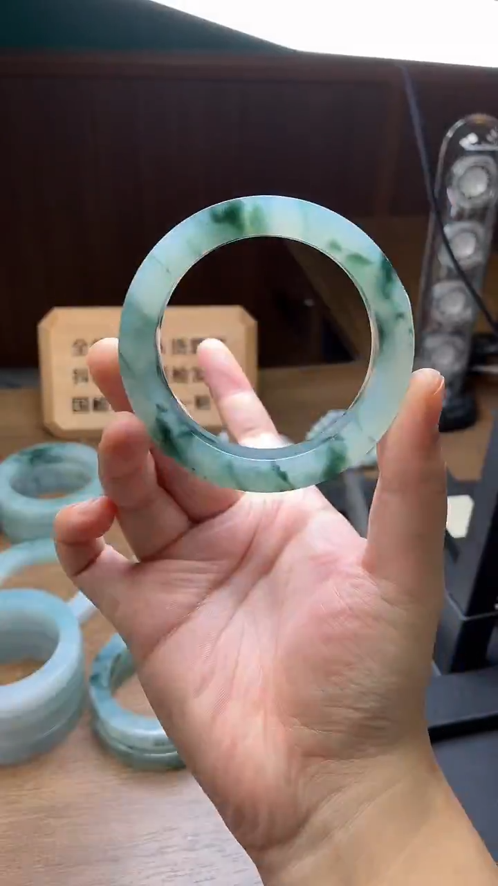 未镶嵌手镯定制翡翠小*定制