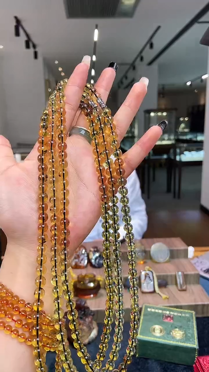 琥珀颈饰未镶嵌缅甸琥珀金兰妈妈链多样性发其一