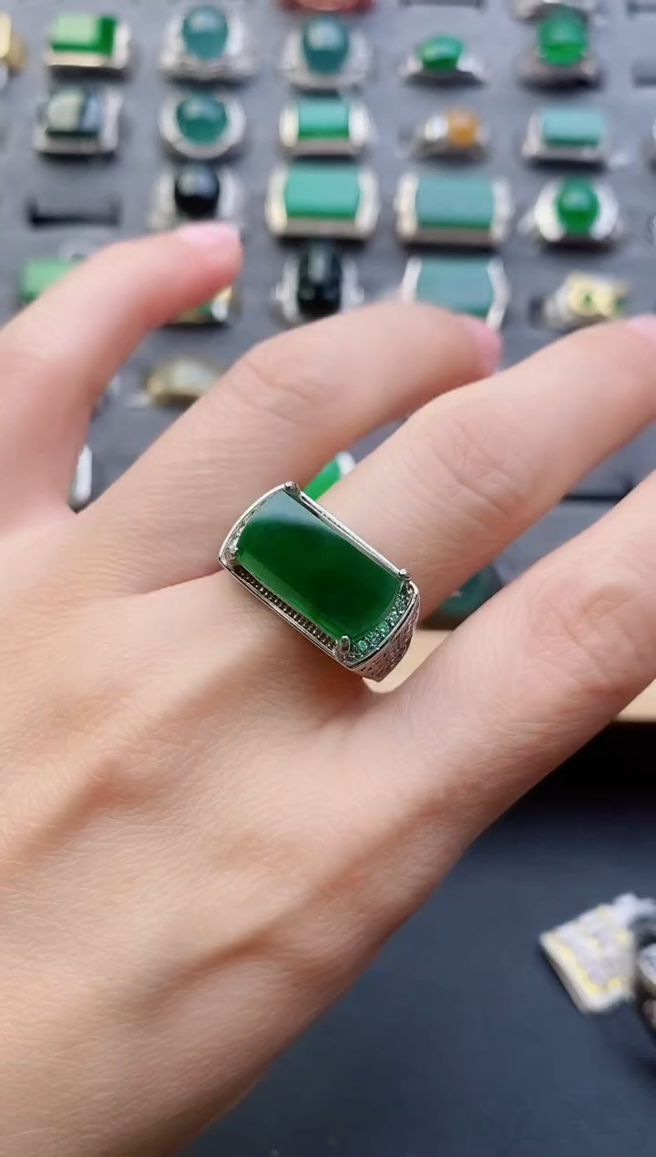 【闪购商品】翡翠戒指银S925镶嵌1212