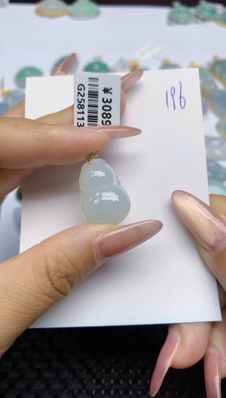 【闪购商品】翡翠颈饰18K金镶嵌天然A货翡翠 196