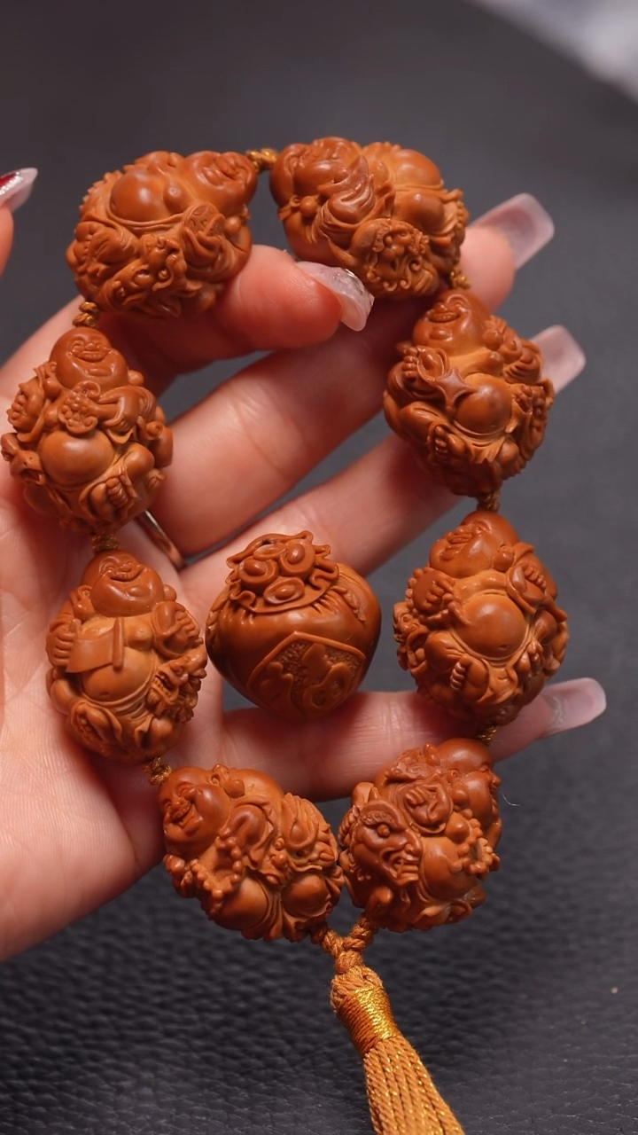 手串橄榄核2.5/骑兽弥勒