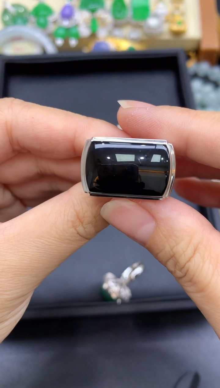 18K金镶嵌戒指翡翠634-中国好珍宝