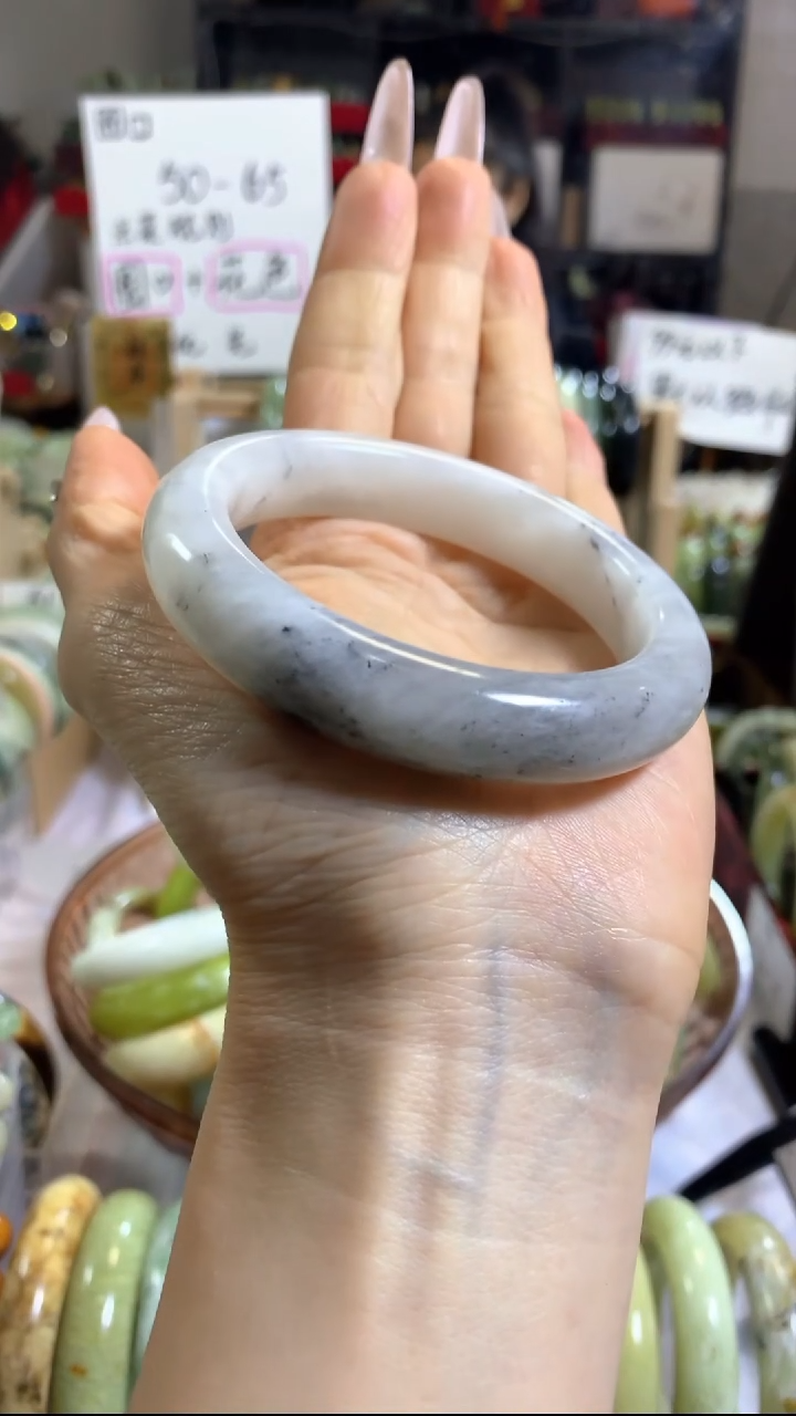 未镶嵌岫玉手镯56 55+