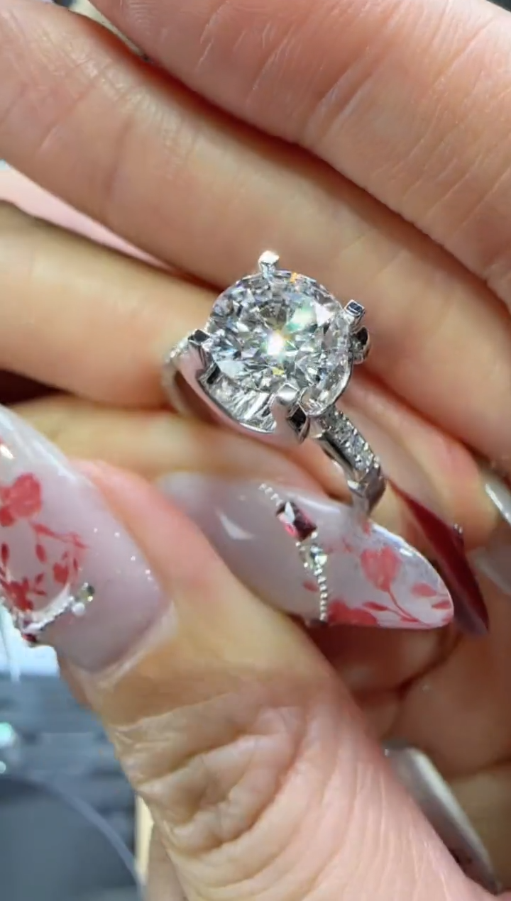 【闪购商品】实验室培育钻石铂Pt950镶嵌2克拉牛头小蛮腰11-13-16