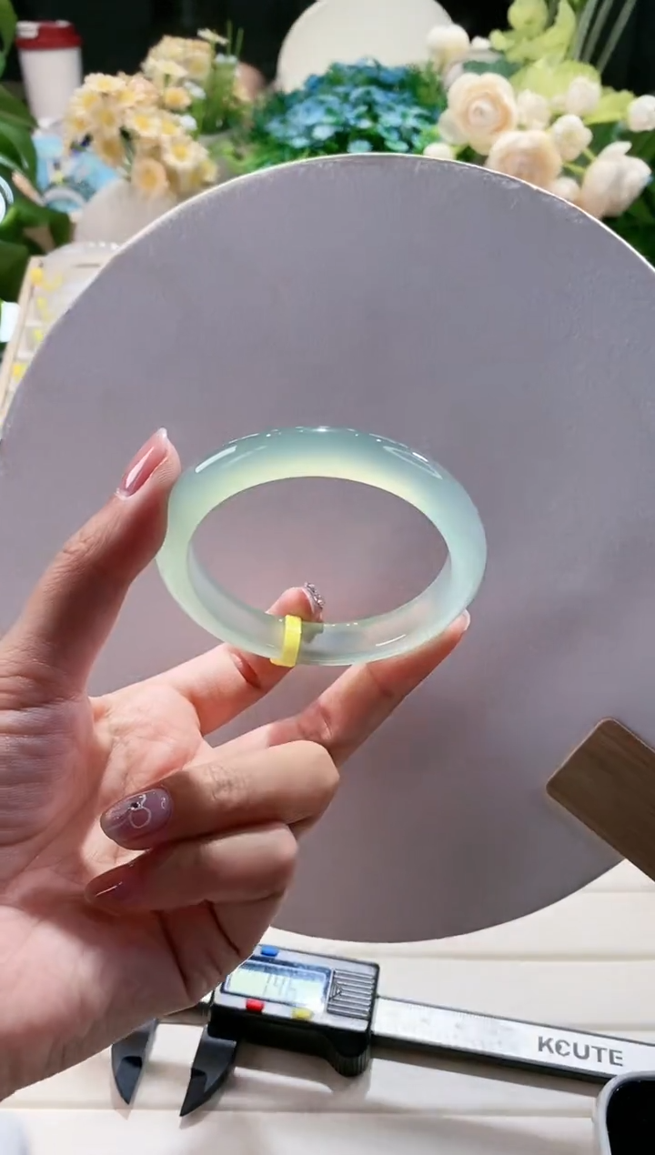 玛瑙/玉髓手镯未镶嵌142-55.2