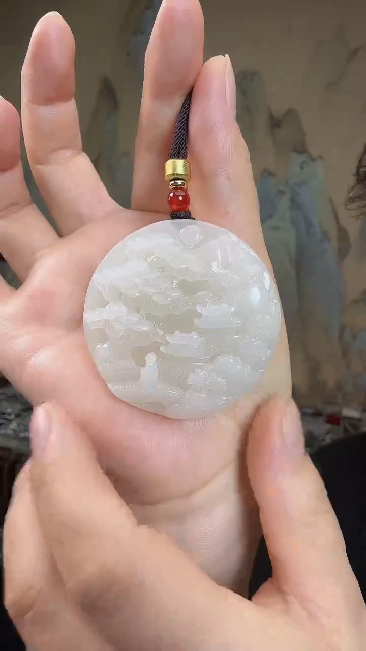 颈饰未镶嵌和田玉.