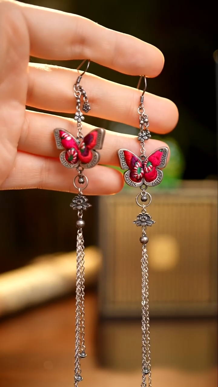 刺绣私人定制苗族手工Q426