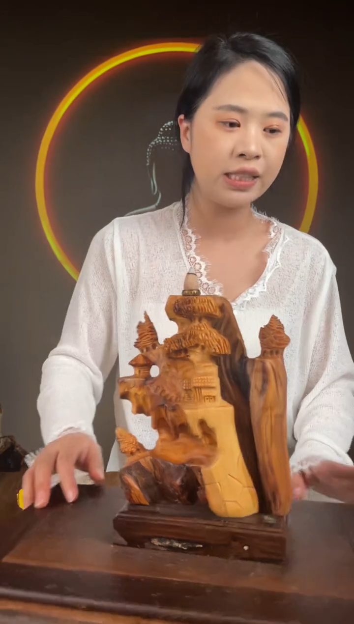 【闪购商品】柏木（崖柏）手工摆件,先抢先得!350