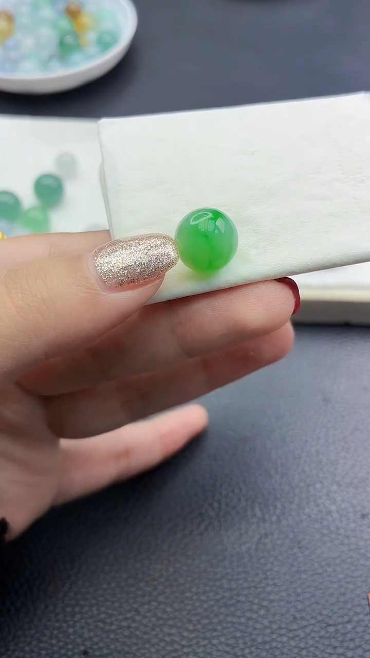 未镶嵌定制翡翠小*明珠子