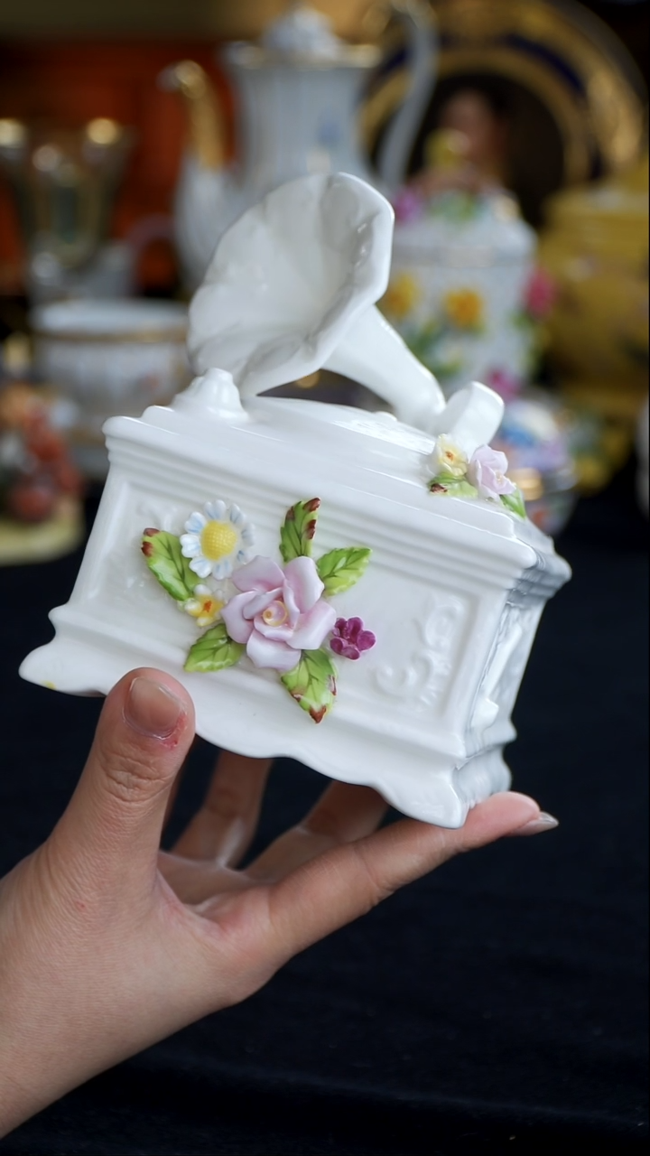 【闪购商品】搪瓷米多家中古器物 如图所示93