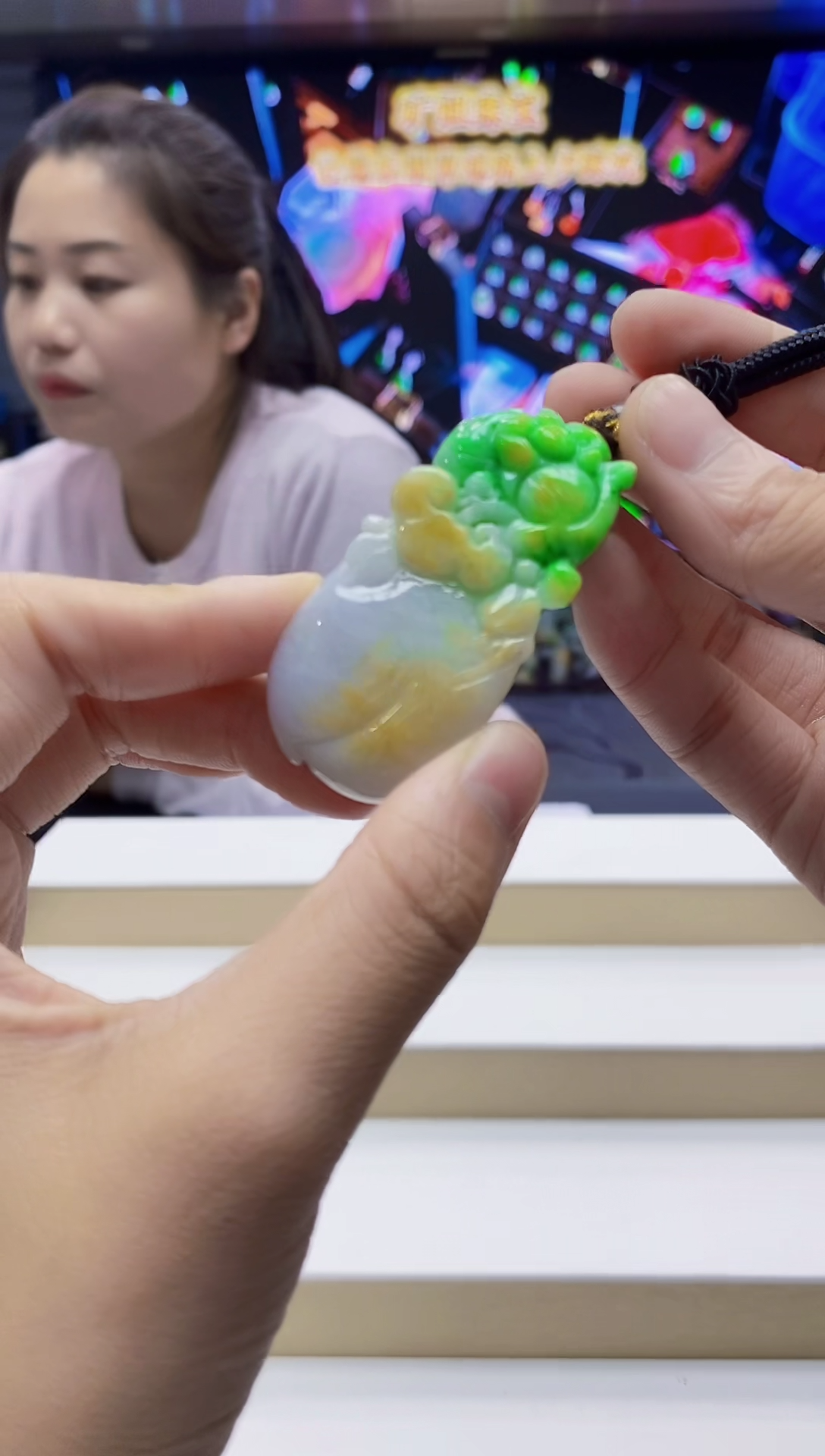 未镶嵌定制翡翠-毛货挂件72