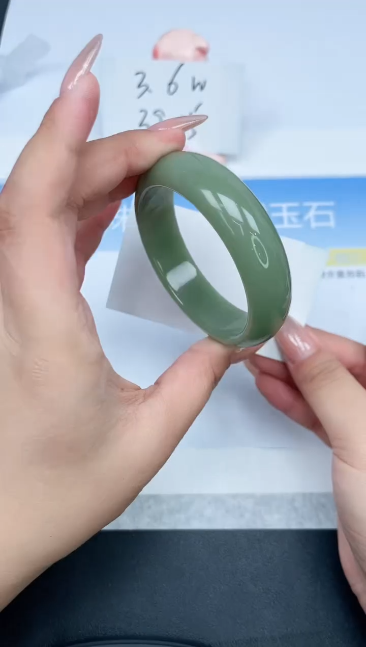 【闪购商品】石英质玉手镯未镶嵌352-53.5