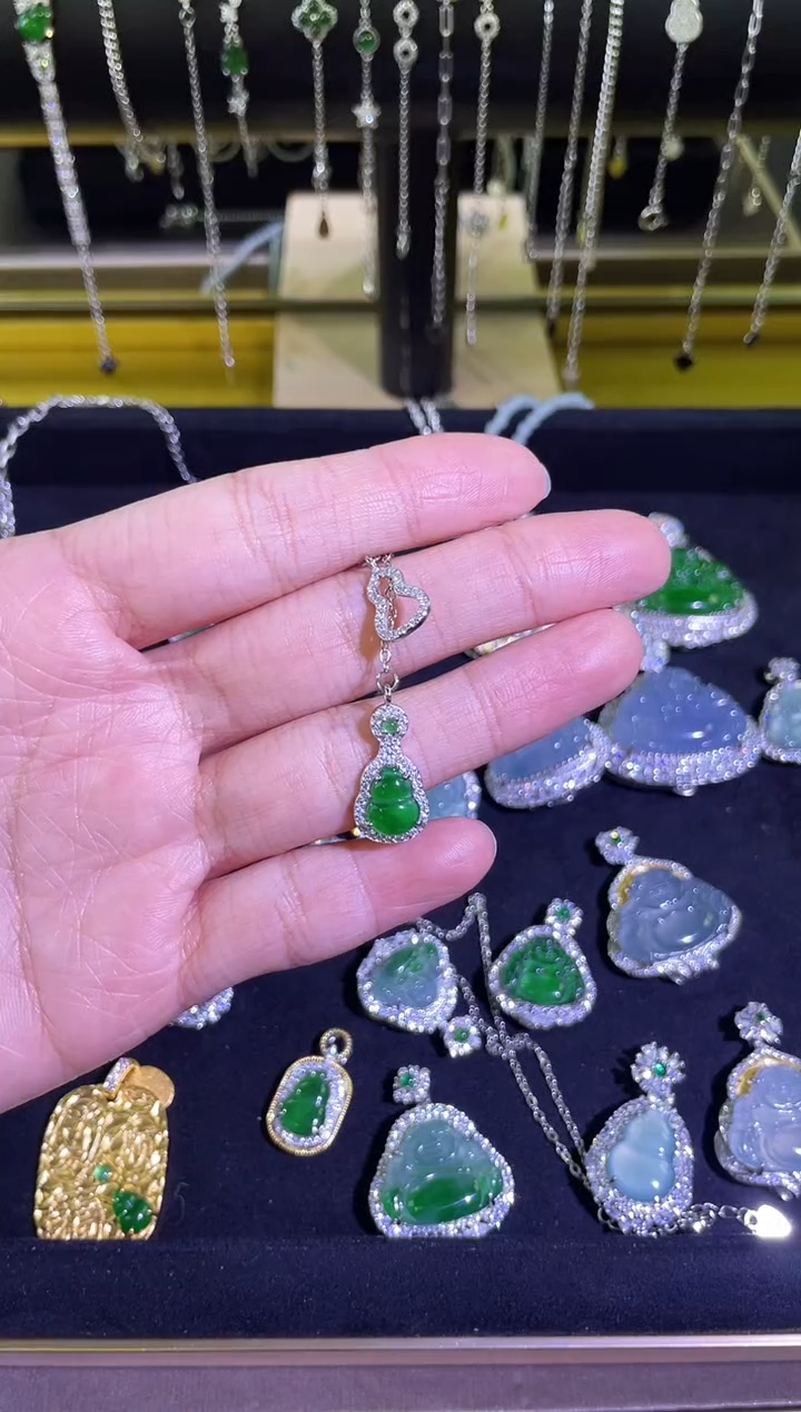 【闪购商品】翡翠吊坠(不含链)未镶嵌吊坠