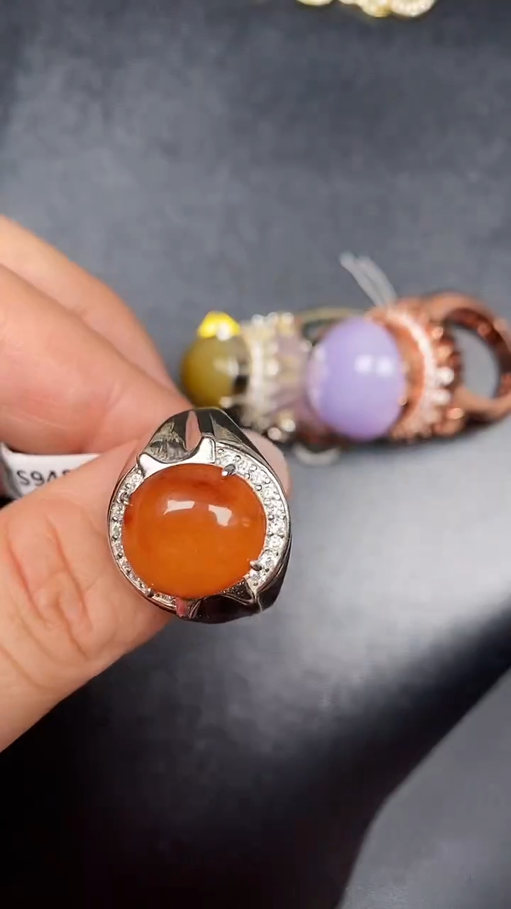 银S925镶嵌戒指翡翠1300