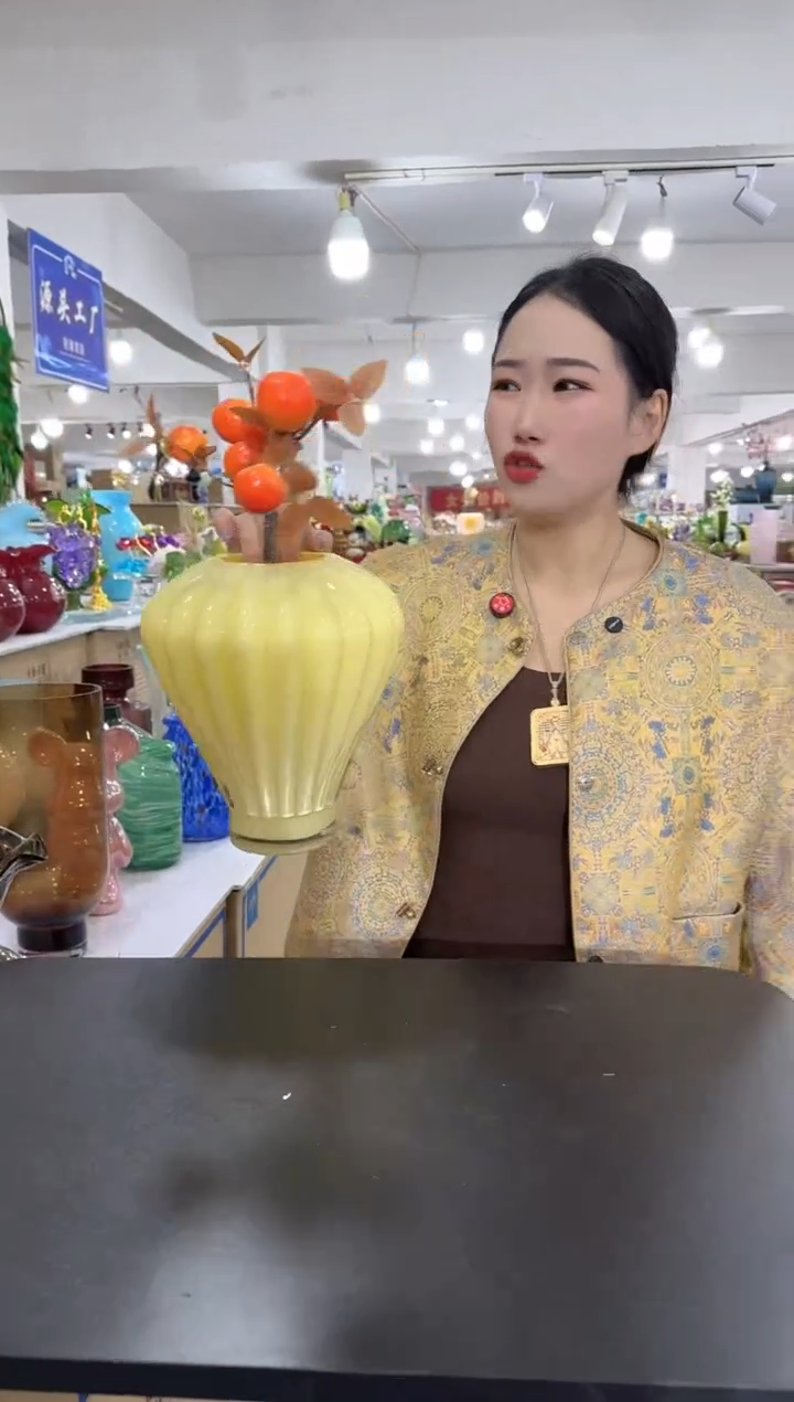 【闪购商品】无铅玻璃昕洋花器S-品11