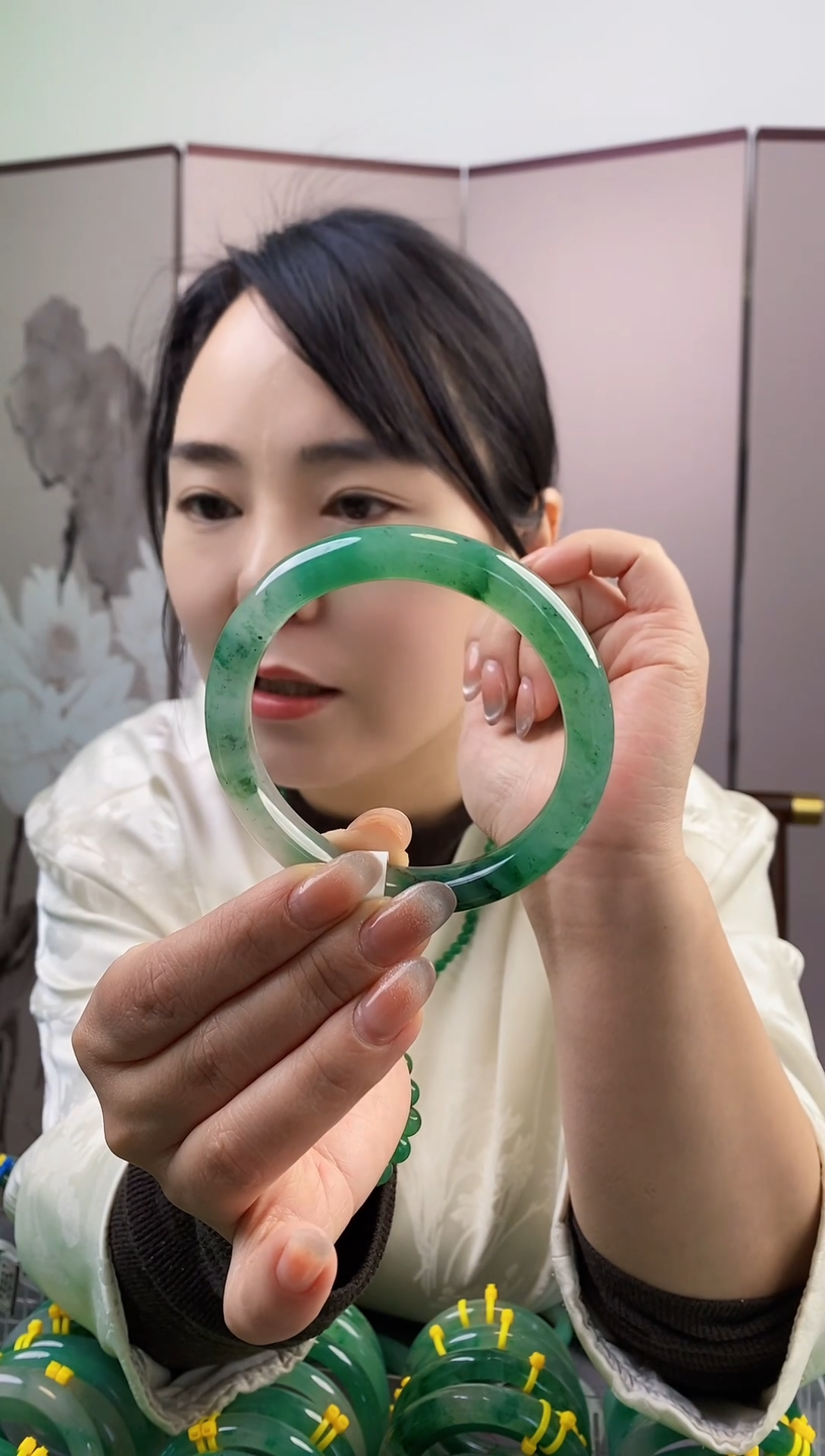 【闪购商品】石英质玉手镯未镶嵌4